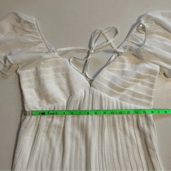 Lulus Large Amalfi Coast White Pleated Flutter Sleeve Mini Dress NWOT - Picture 14 of 16